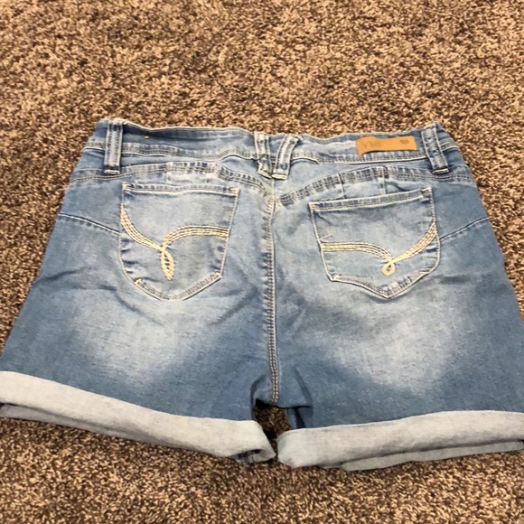 Jean shorts - Picture 4 of 7